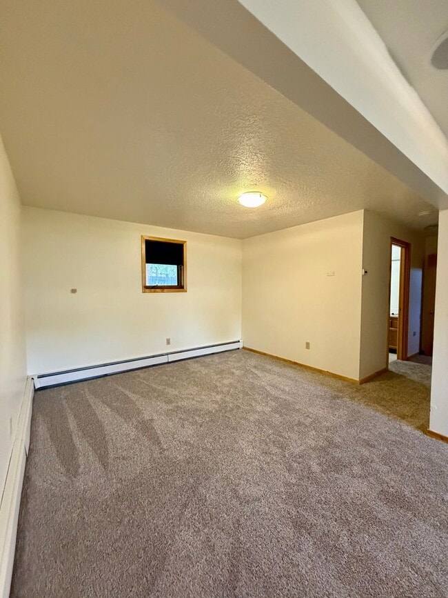 Building Photo - 3BR/2.5BA Home – 2-Car Garage - More photos coming soon!!