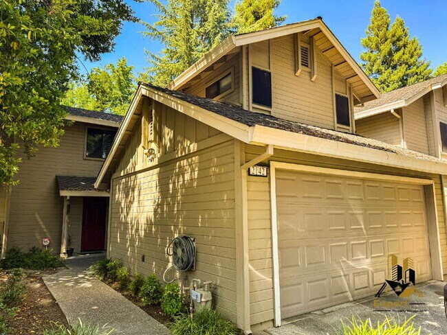 Primary Photo - 2142 University Park Dr