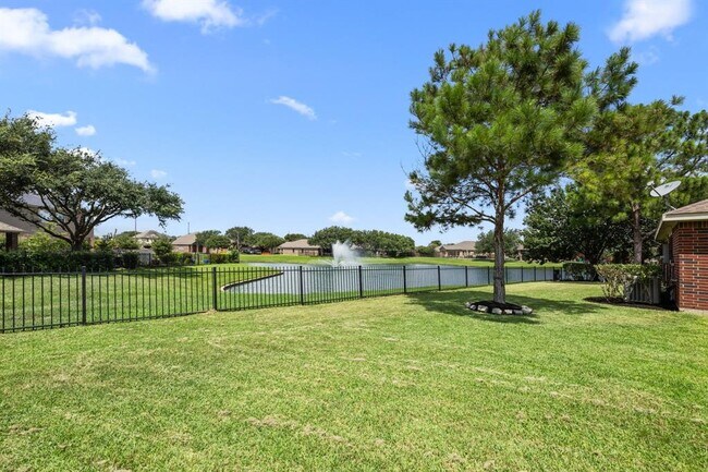 Building Photo - 26151 Travis Brook Dr