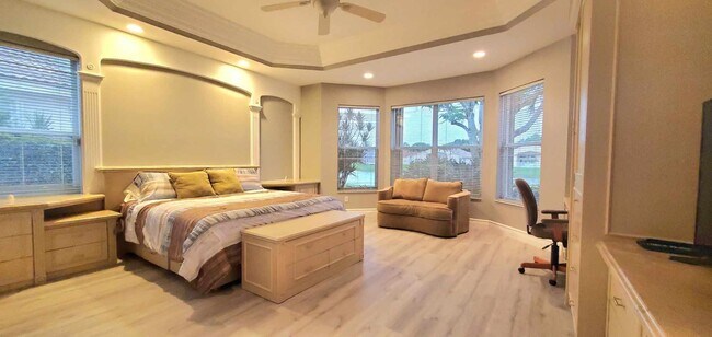Building Photo - 11595 Pamplona Blvd