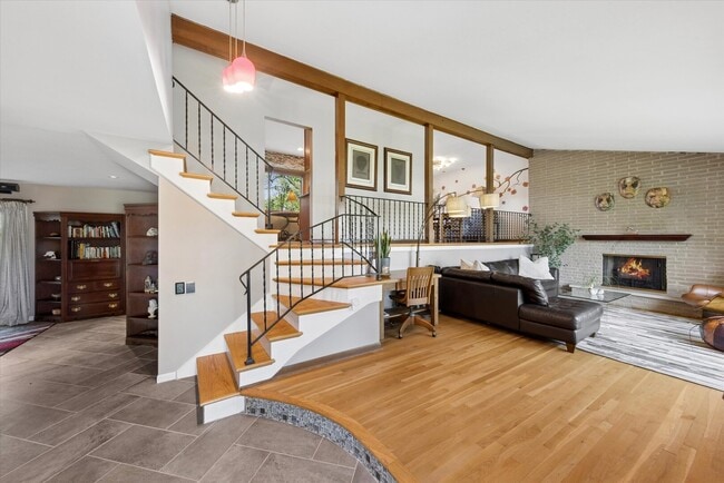 Building Photo - 4 E Noyes St