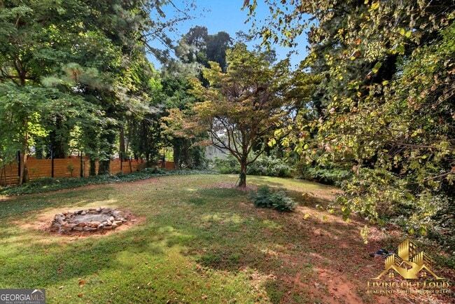 Building Photo - 1439 Westridge Rd SW