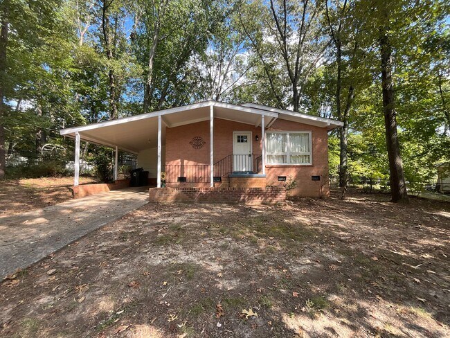 Primary Photo - Reduced to $1550/mo! N Central Greensboro ...