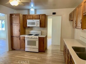 Building Photo - 8853 Stardust Ln