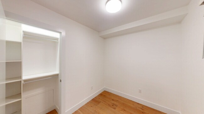 Building Photo - 455 14th St