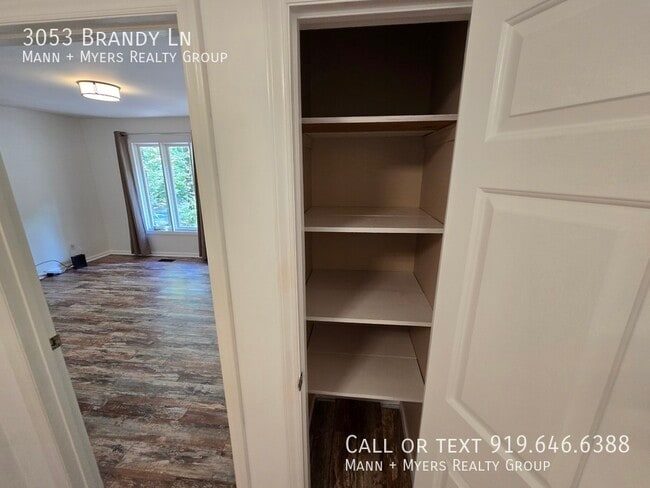 Building Photo - 3053 Brandy Ln