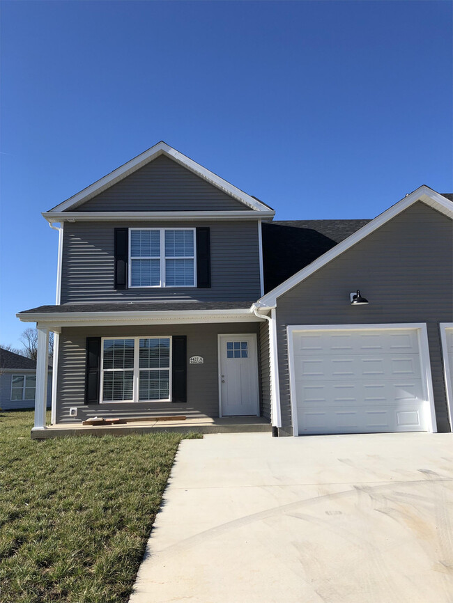 Building Photo - 2420 Russellville Rd