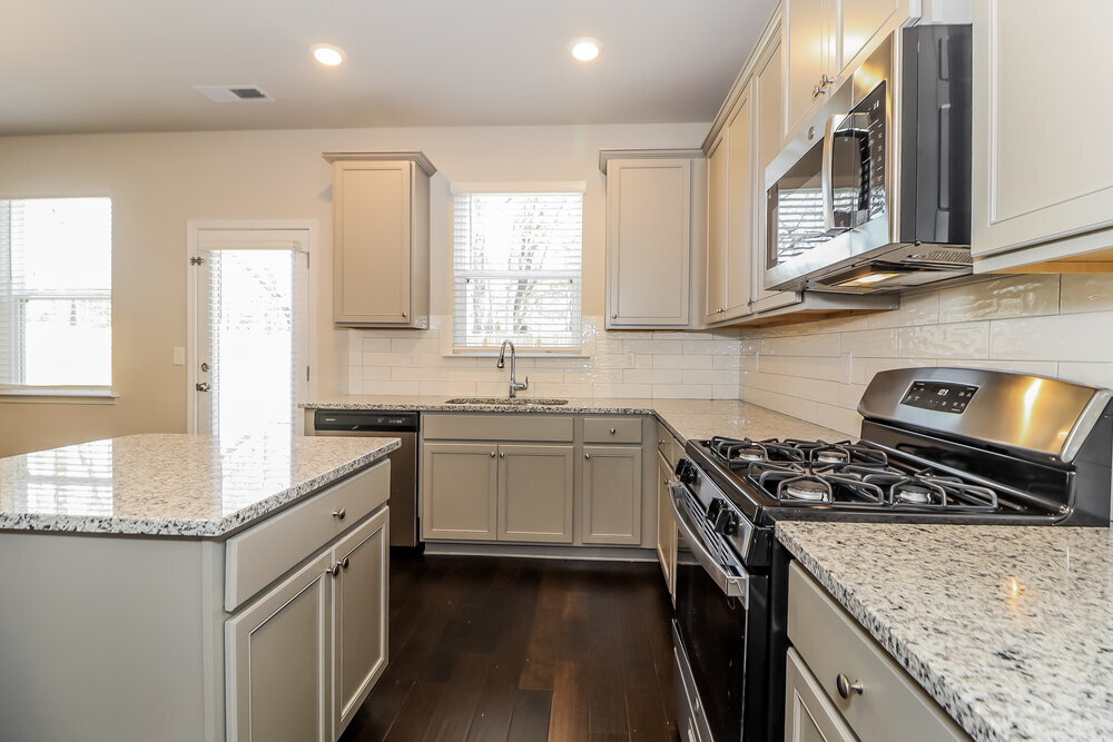 Building Photo - 3432 Stoneleigh Walk