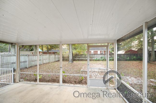 Building Photo - 6936 Magnolia Trace