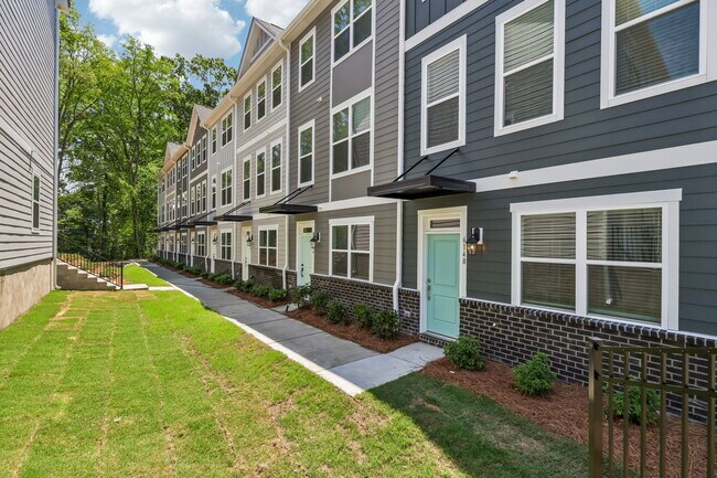 Building Photo - Mint and Mill Townhomes