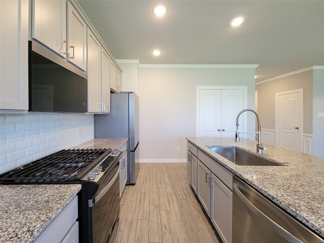 Building Photo - 31402 Conover Dr