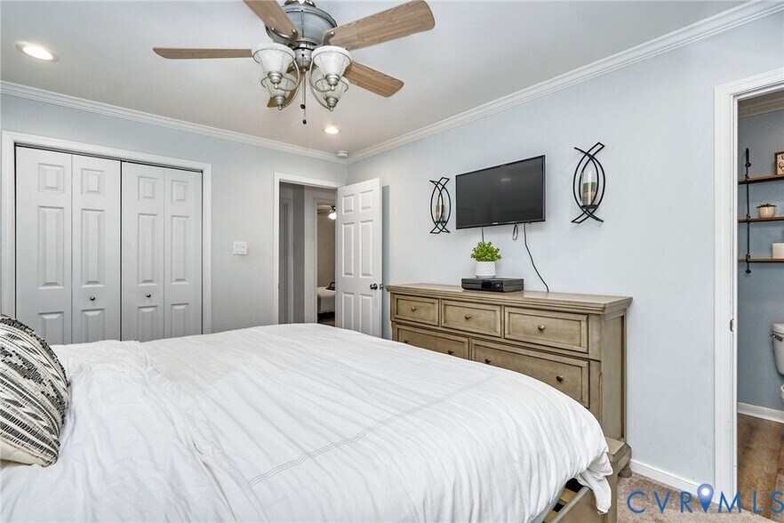 Building Photo - 3434 Castlebury Dr