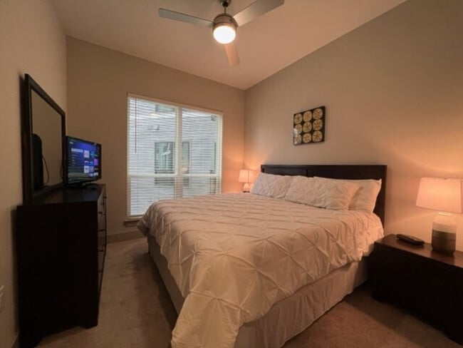 Building Photo - 3158 Stillhouse Creek Dr