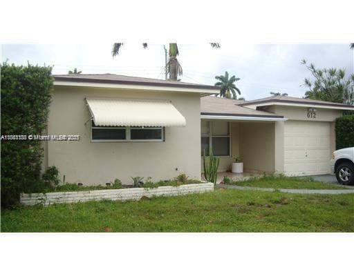 Primary Photo - 612 N 31st Rd