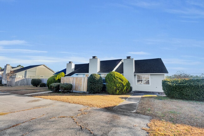 Building Photo - 118 Witten Cir