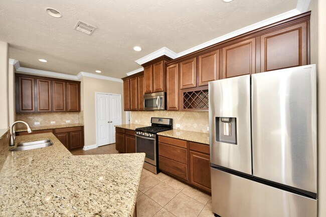 Building Photo - 20707 Reston Run Ln