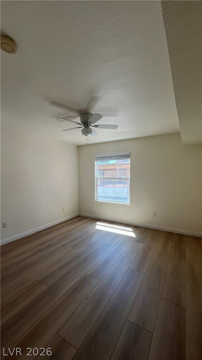 Building Photo - 8101 W Flamingo Rd