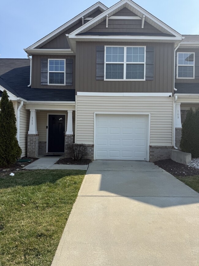 Building Photo - 111 Crepe Myrtle Ln