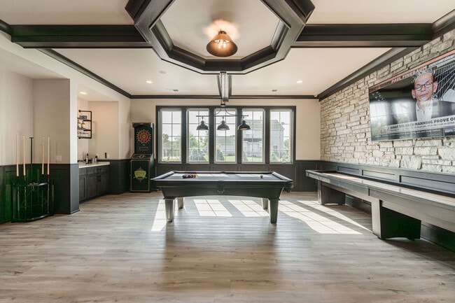 Building Photo - 102 Granite Way