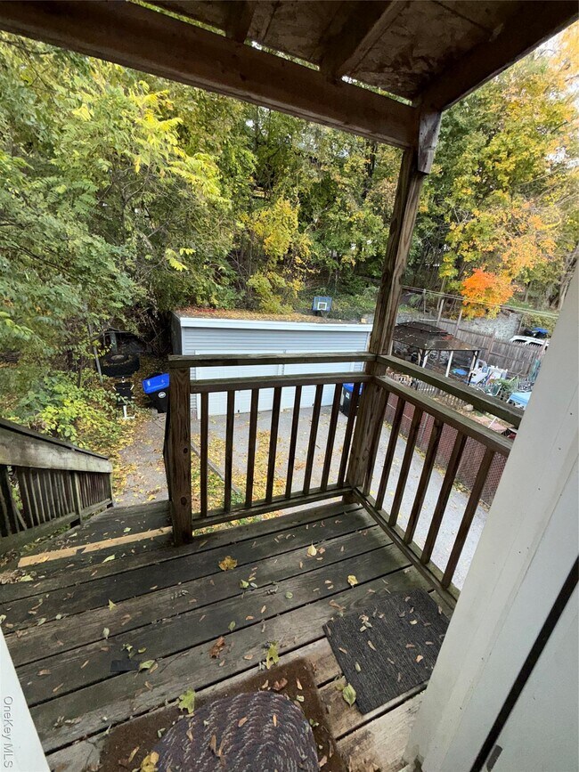 Building Photo - 54 Gifford Ave