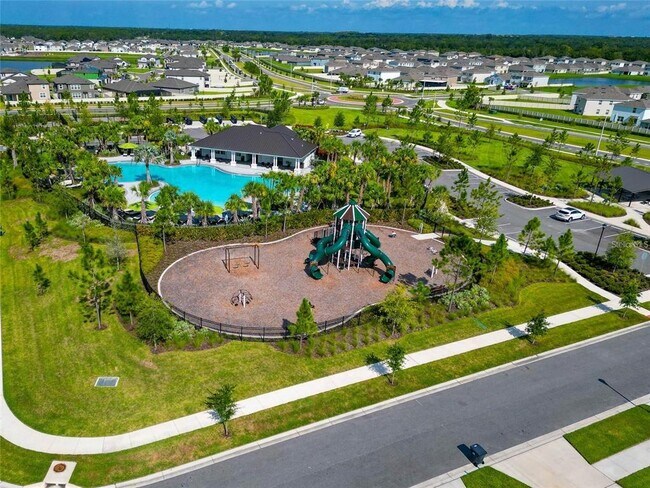 Building Photo - 5518 Blue Azure Dr