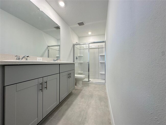 Building Photo - 3030 Skyline Lp