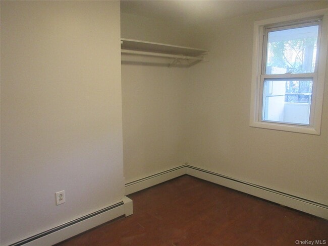 Building Photo - 32 2nd St