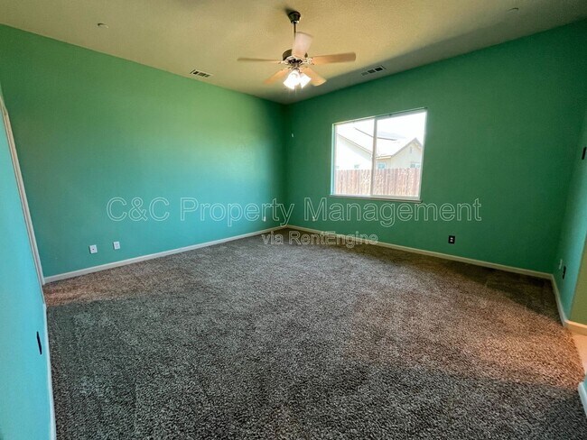 Building Photo - 335 Parliament Way