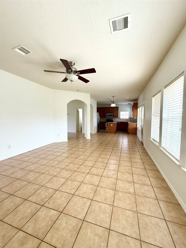 Building Photo - 24623 Colonial Maple Dr