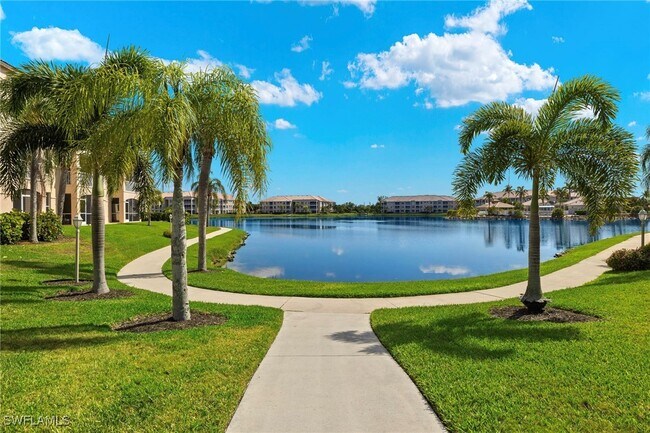 Building Photo - 9140 Southmont Cove