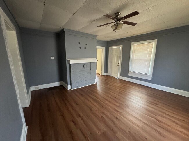 Building Photo - 319 Linwood Rd