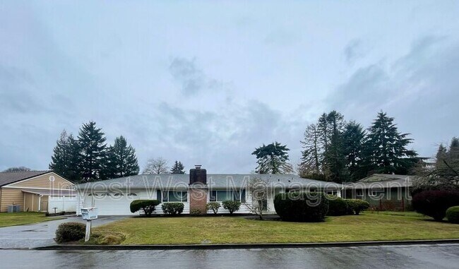 Primary Photo - 6224 NW Dogwood Dr