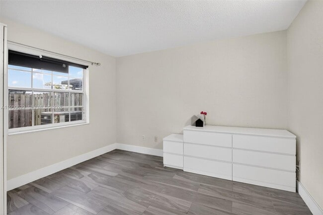 Building Photo - 4981 SW 122nd Terrace