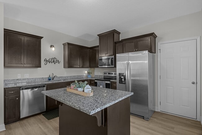 Building Photo - 107 Nobles Dr NE