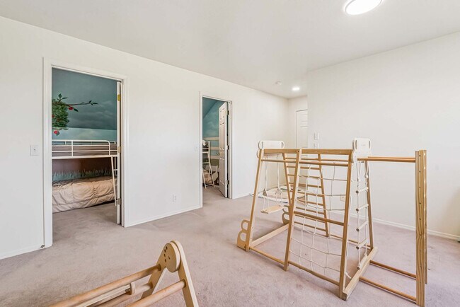 Building Photo - 426 S 750 W