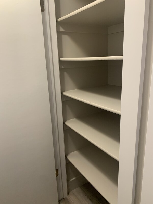 Building Photo - 3498 Valley Heights Dr