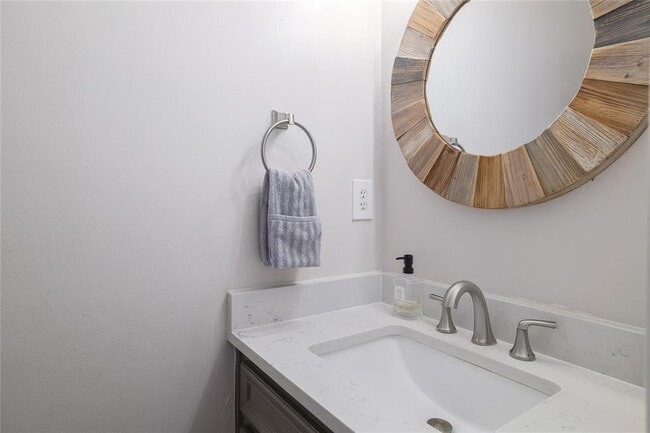 Building Photo - 2210 Parkland Cove