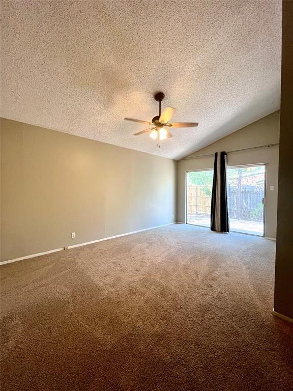 Building Photo - 2307 Monarch Dr