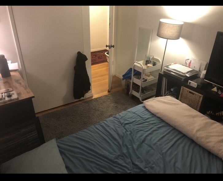 Building Photo - 3200 S Sepulveda Blvd