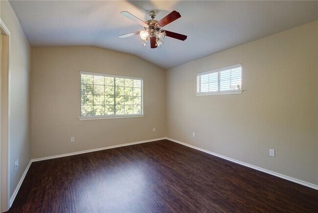 Building Photo - 1310 W Parmer Ln