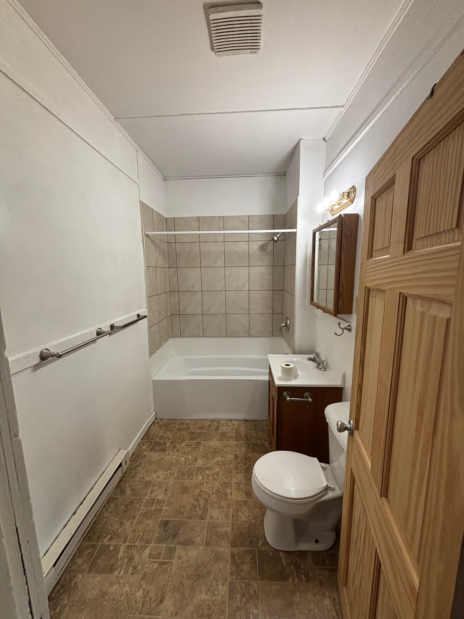 Building Photo - 539 Chippewa St