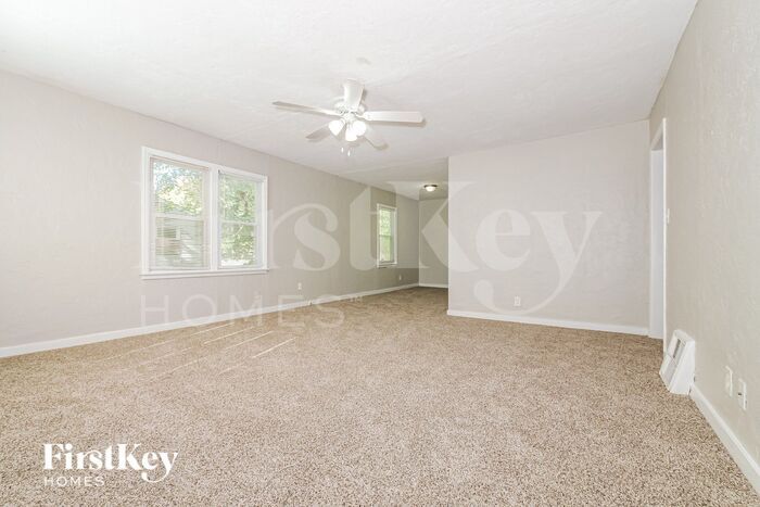 Building Photo - 8000 E 87th St