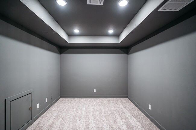 Building Photo - 5219 Birch Shadow Dr