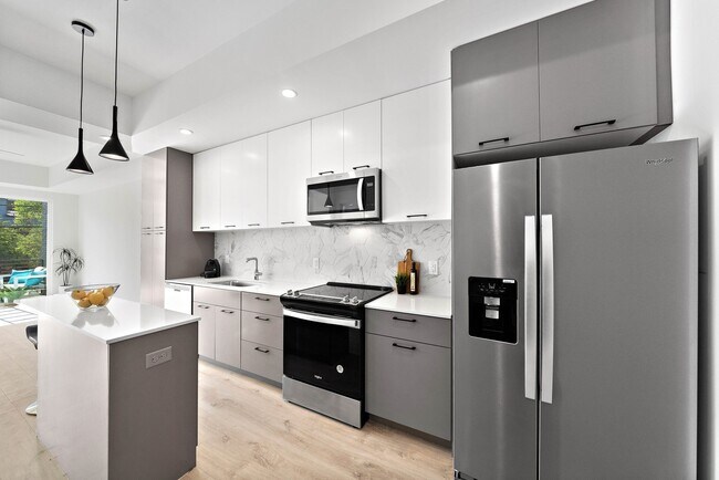 Building Photo - 1406 Valentine St