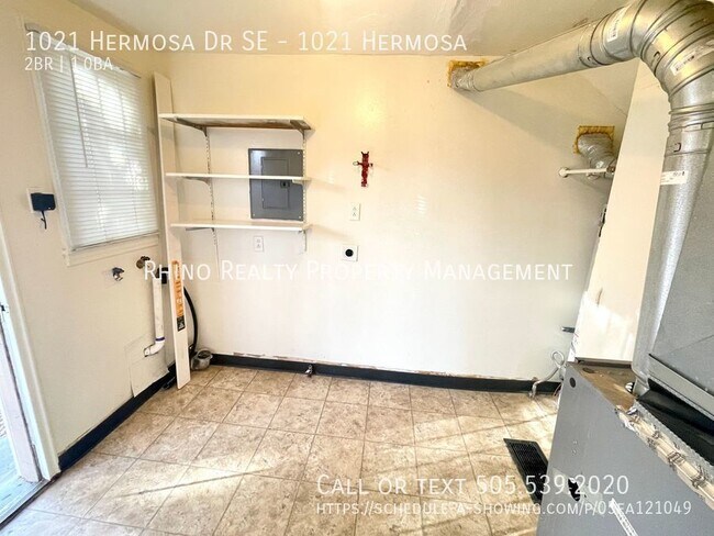 Building Photo - 1021 Hermosa Dr SE