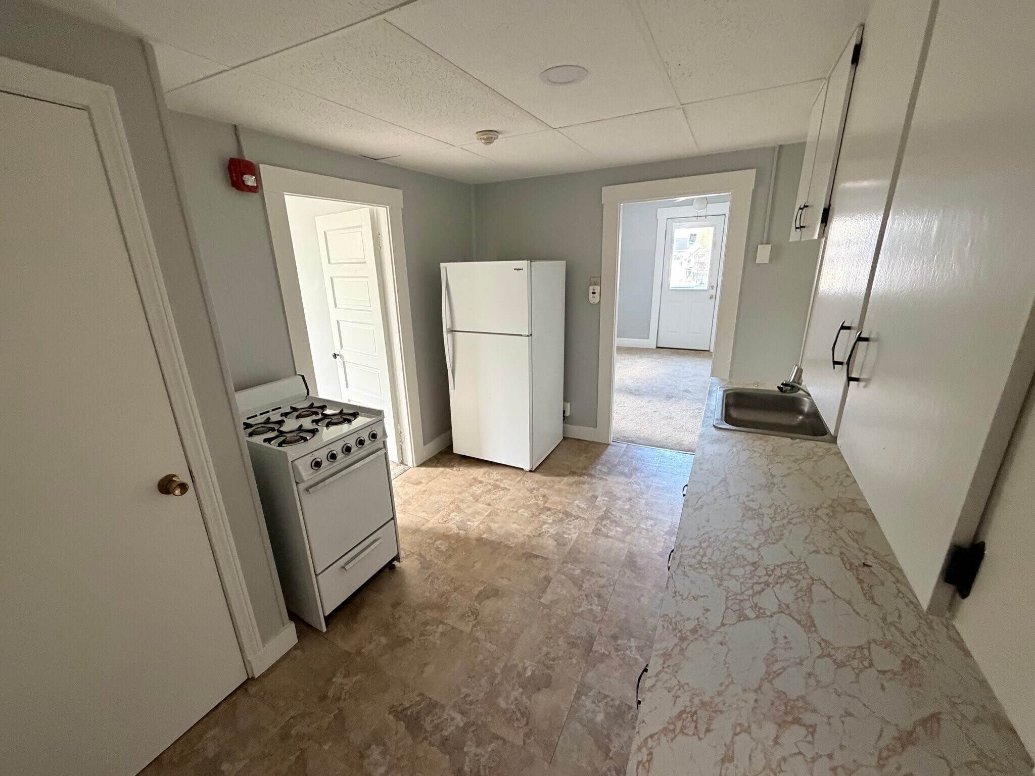 Building Photo - 30 Riverdale Ave