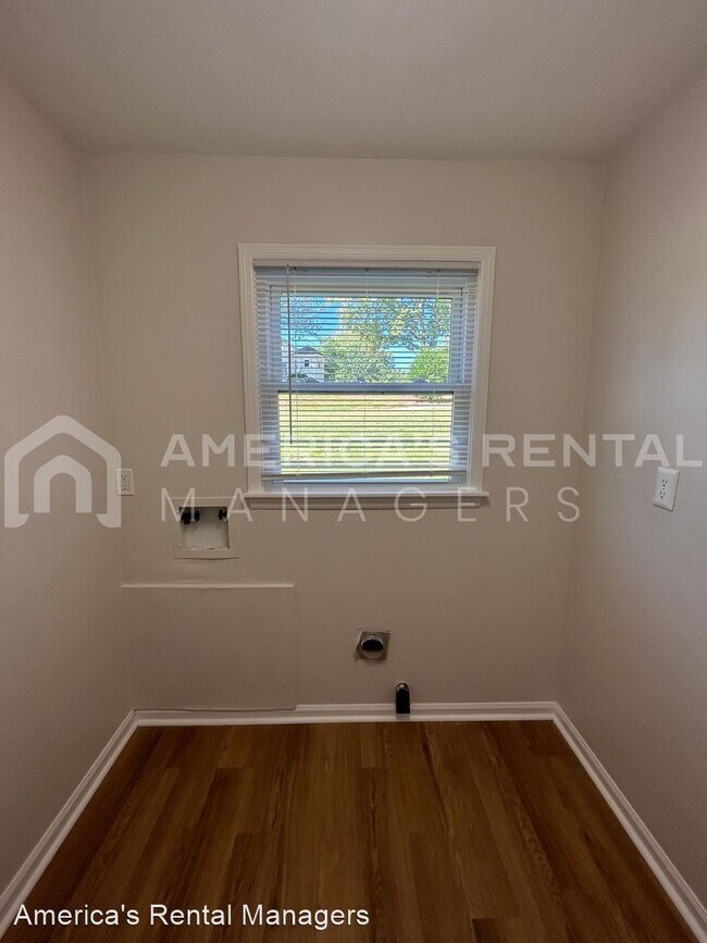 Building Photo - 4 br, 2 bath House - 2528 Hawksbury Lane