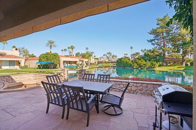 Building Photo - 29 Lakeshore Dr