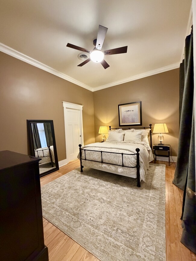 Building Photo - 210 N Front St