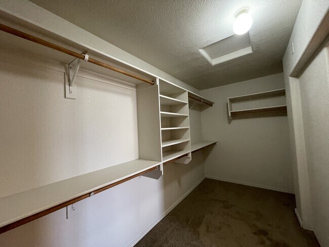 Building Photo - 3200 Ocate Meadows Ct NE
